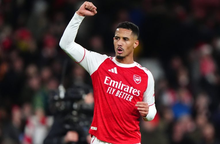 Arsenal învinge pe Chelsea, în derbiul din Premier League, și își consolidează poziția de lider