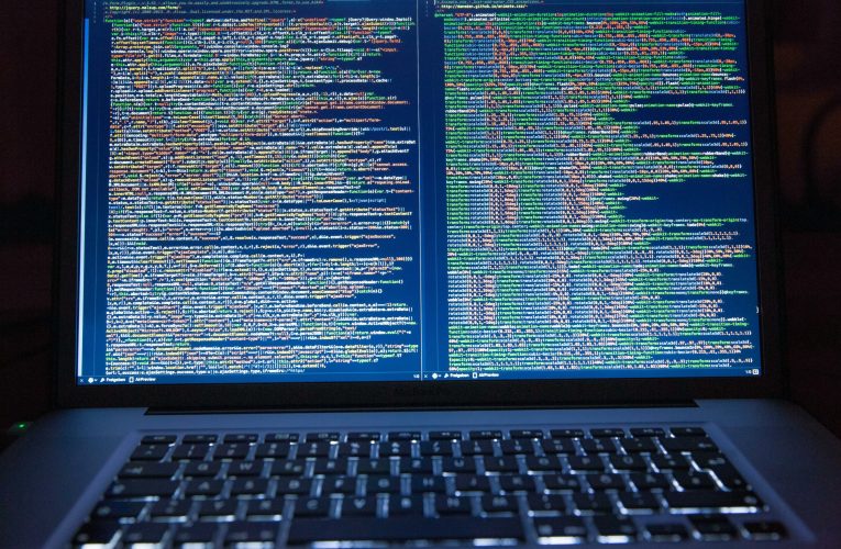 Atac cibernetic asupra platformelor MAE. eviza.mae.ro și econsulat.ro au avut probleme de funcționare