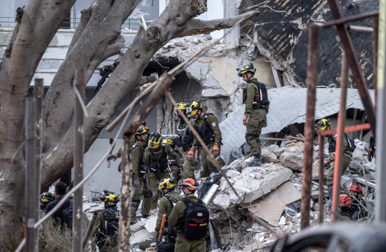 Bilanțul morților din Liban crește la 850. La polul opus, Hezbollah a revendicat o serie de atacuri în Israel