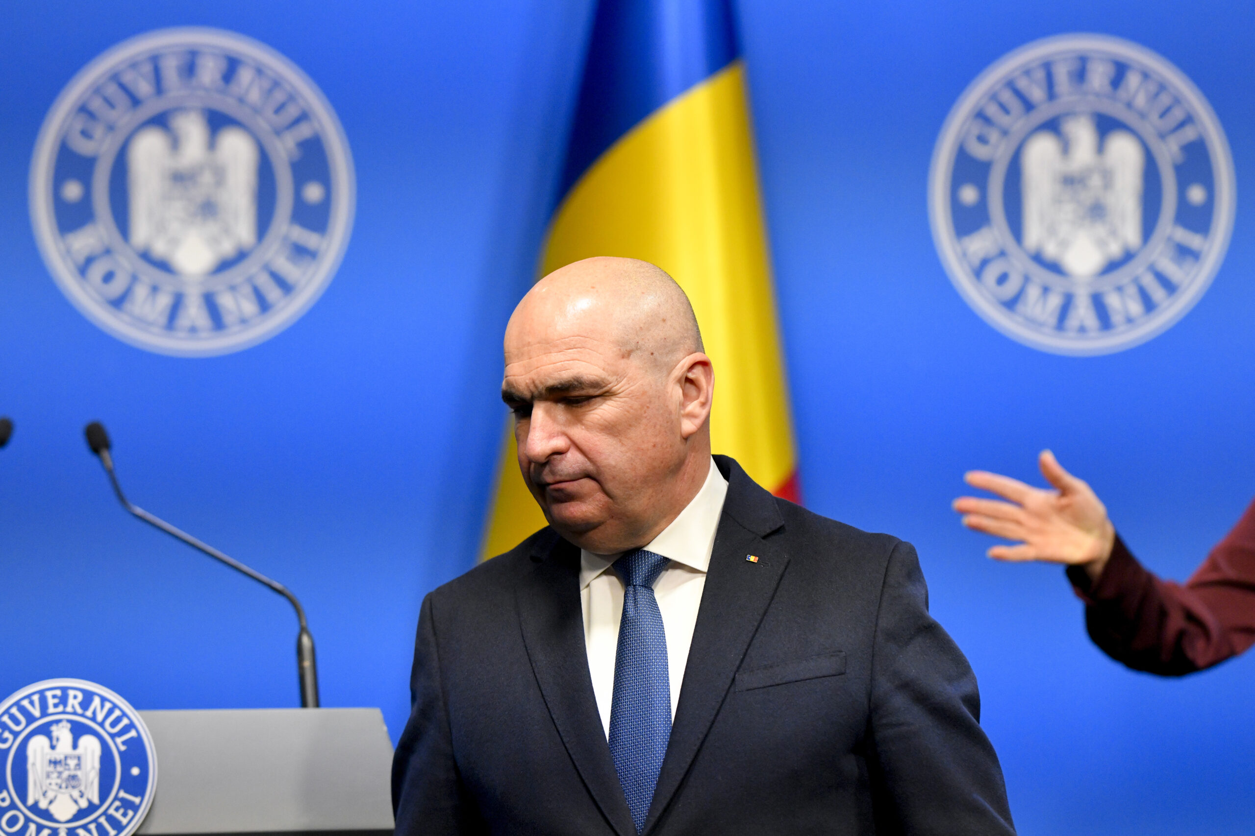 Bolojan și Grindeanu au ajuns la un compromis pe criza bugetului. Coaliția taie de la magistrați pentru pachetul de solidaritate propus de PSD. UPDATE: Comisiile de buget au dat votul final pe legea bugetului de stat pe anul 2026