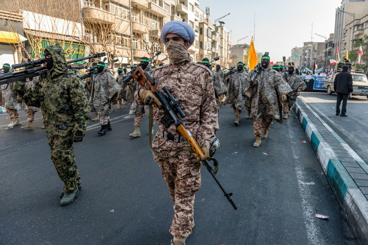 Ce urmează în Iran după moartea lui Khamenei? Bătălia pentru succesiune