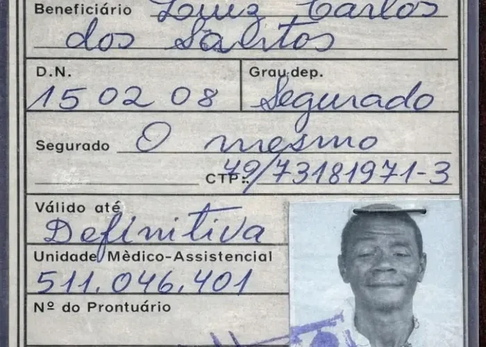 Cel mai bătrân om din lume, descoperit într-un azil de bătrâni din Brazilia. Fumează, bea cafea și doarme în șezut