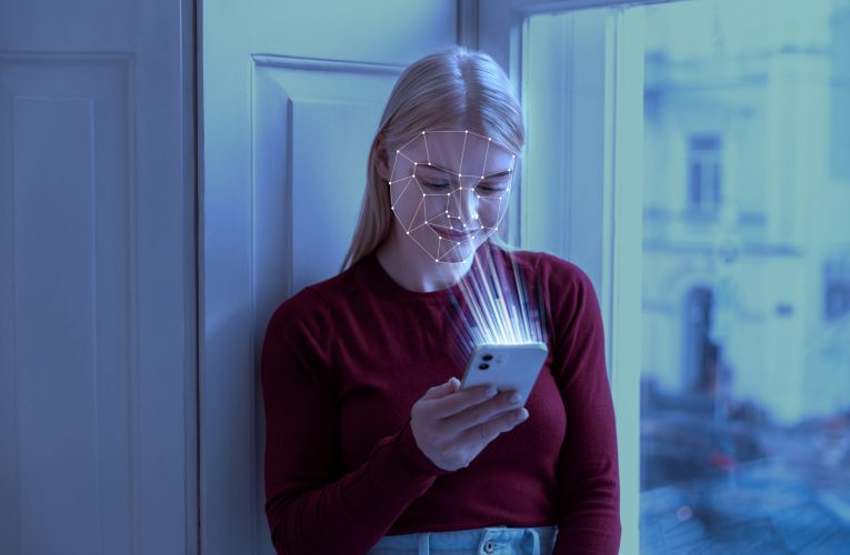Copii blocați pe rețele sociale: tehnologia de verificare a vârstei avansează