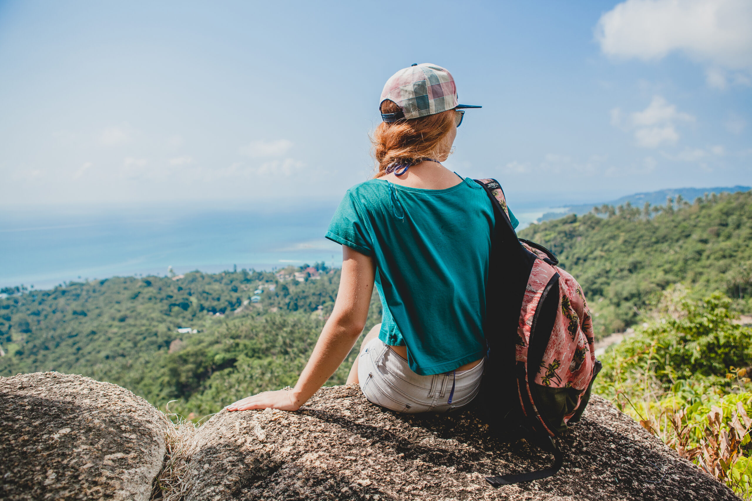 De ce să rezervi cameră dublă chiar și când călătorești singur. Trucul pe care puțini îl știu