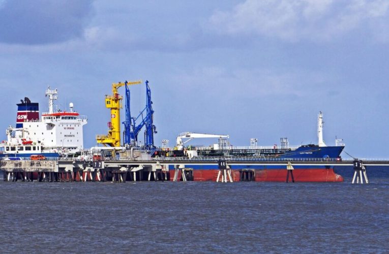 Dilemă. De ce americanii nu au atacat insula care asigură 90% din exporturile de petrol ale Iranului