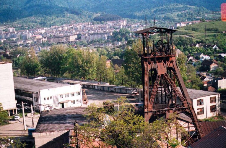 Echipamente și cabluri furate de la Mina Vulcan. Șase persoane au fost reținute