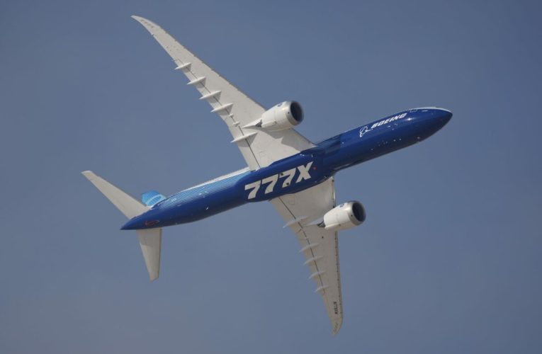 Estimarea unui expert în aviație privitoare la redeschiderea spațiului aerian în zona Dubai-Doha