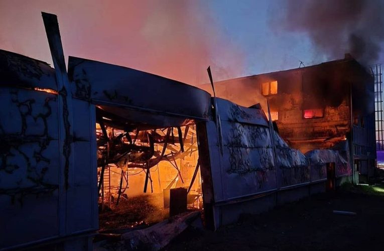 Fabrică de drone pentru Ucraina, incendiată în Cehia. Ancheta vizează un posibil atac terorist