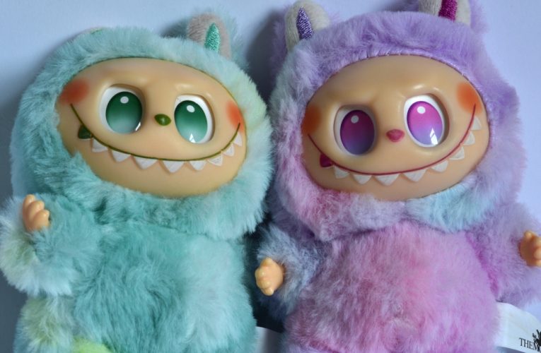 Filmul Labubu a fost confirmat oficial. Proiectul va fi regizat de Paul King, cineastul cunoscut pentru succesul filmelor Paddington