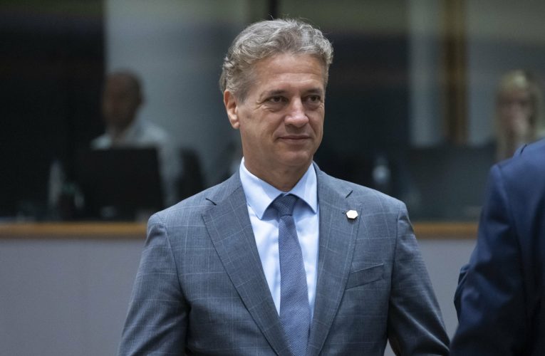 În plin scandal de corupție, Slovenia își alege viitorul prim-ministru