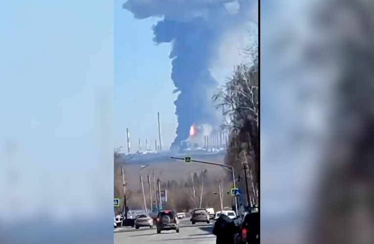 Incendiu la o mare fabrică petrochimică din Rusia, provocat de o defecțiune a echipamentelor, potrivit companiei