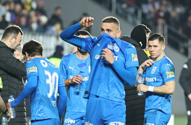 Incident la meciul Rapid București – Universitatea Craiova; partida oprită 3 minute
