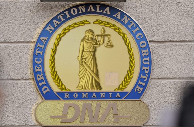 Interceptări DNA din dosarul de mită din Vama Constanța Sud: „Mi-a trimis 2.200… ăștia-s numai pe ianuarie”