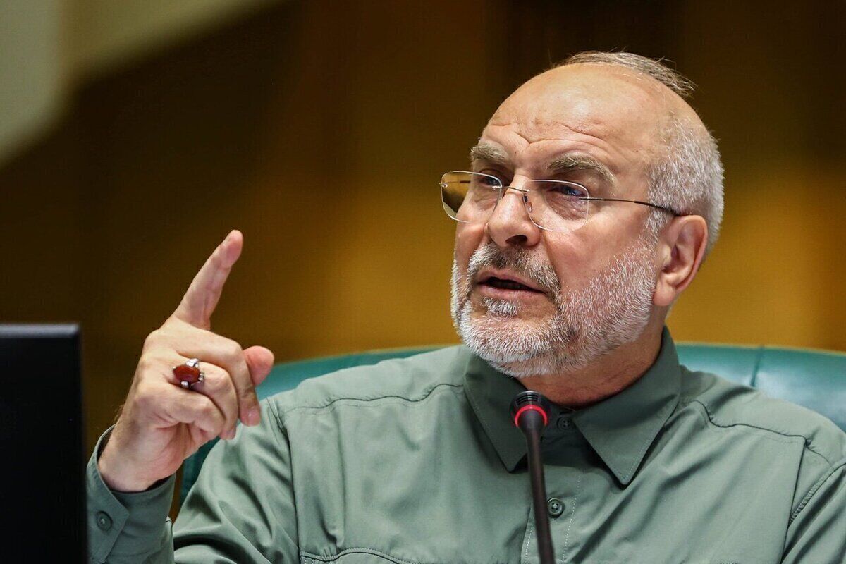 Iran: Jocul SUA de manipulare a petrolului prin contracte „pe hârtie” este în zadar. „Nu pot tipări benzină!”