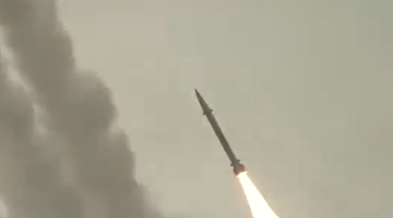 Iranul amenință cu lovirea instalației nucleare israeliene de la Dimona în cazul unei schimbări de regim la Teheran