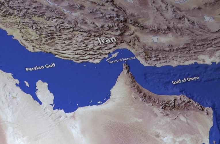 Iranul va permite tranzitul ajutorului umanitar prin Strâmtoarea Ormuz