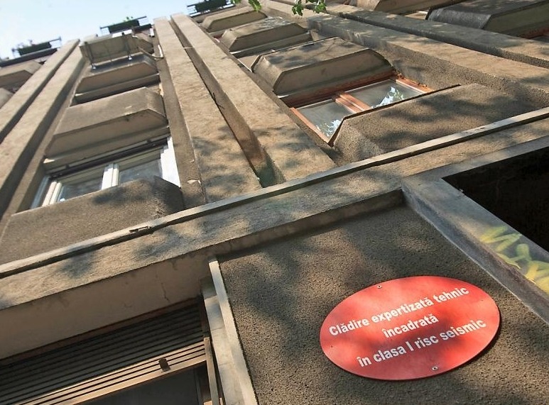 Lista clădirilor cu risc seismic din București: Unde sunt punctele critice la 49 de ani de la marele cutremur