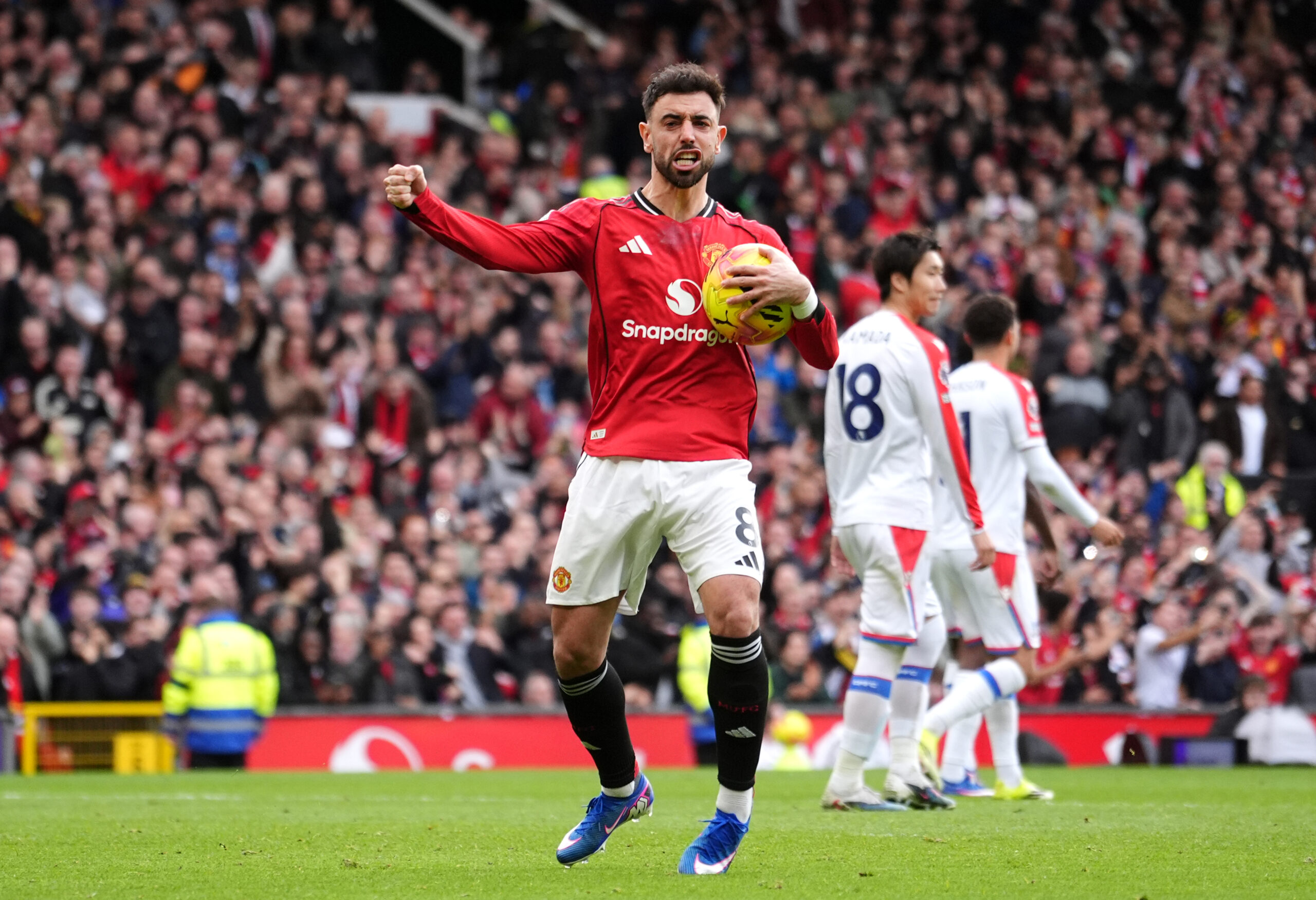 Manchester United urcă pe podium în Premier League, după șase victorii în șapte meciuri