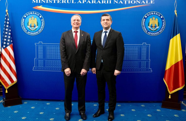 Mesajul ministrului Apărării după întâlnirea cu noul ambasador al SUA la București: România este un partener de încredere
