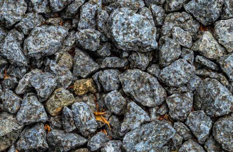 Mister. Un mormânt de aproape 2.000 de ani din Ucraina conține un mineral roșu toxic