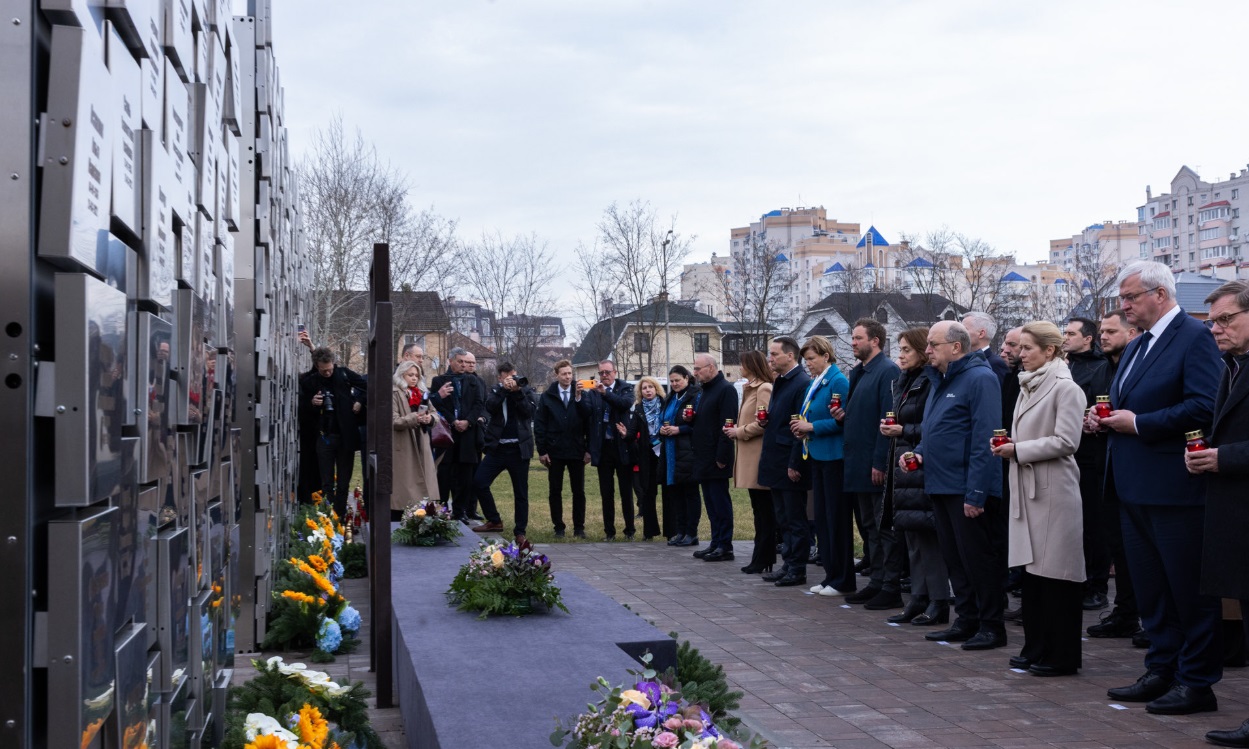 Oana Țoiu, vizită în Ucraina, la 4 ani de la masacrul de la Bucea