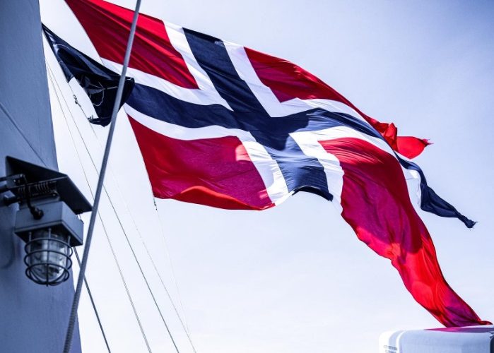 Parlamentul Norvegiei votează reducerea taxelor pe combustibil, pe fondul crizei carburanților