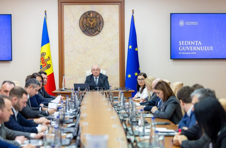Premierul Republicii Moldova vine marți în vizită în România