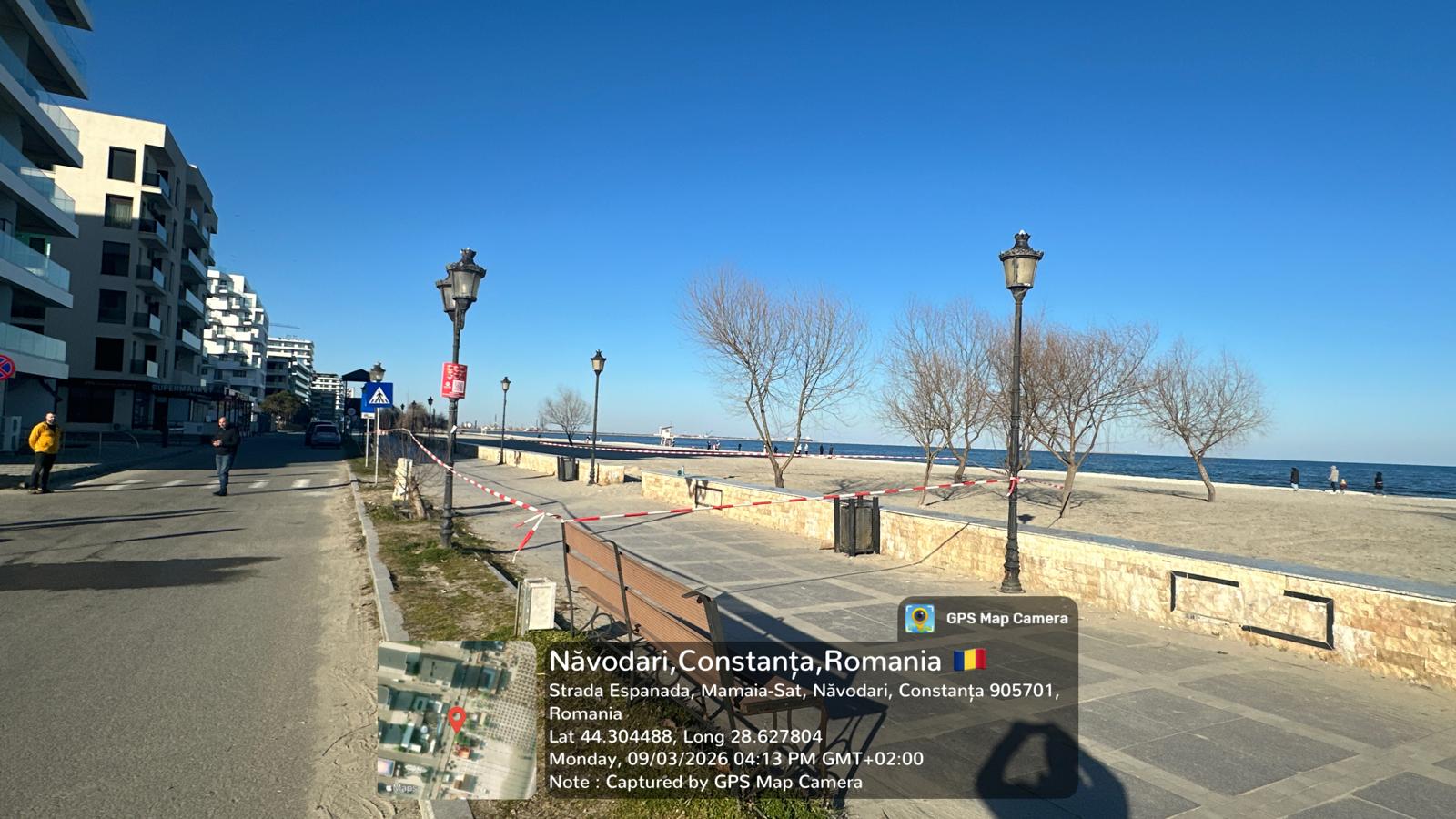 Primăria Năvodari și operatorul terasei unde a fost găsit rezervorul din nisip să ia măsuri de golire a acestuia