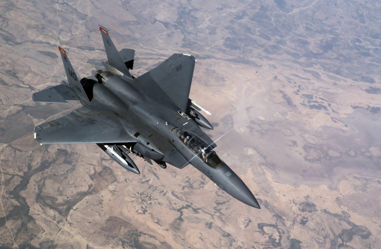 Rachetă iraniană lovește baza americană Al-Udeid în Qatar