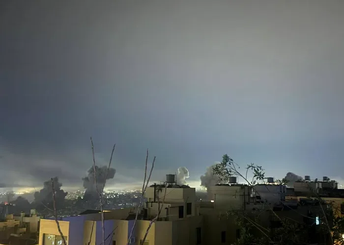 Război în Orientul Mijlociu, ziua 12. Iranul și Libanul atacă puternic și sincronizat Israelul. Au fost trase peste 100 de rachete, sunt explozii / Tel Avivul răspunde cu un alt care zguduie tot Beirutul