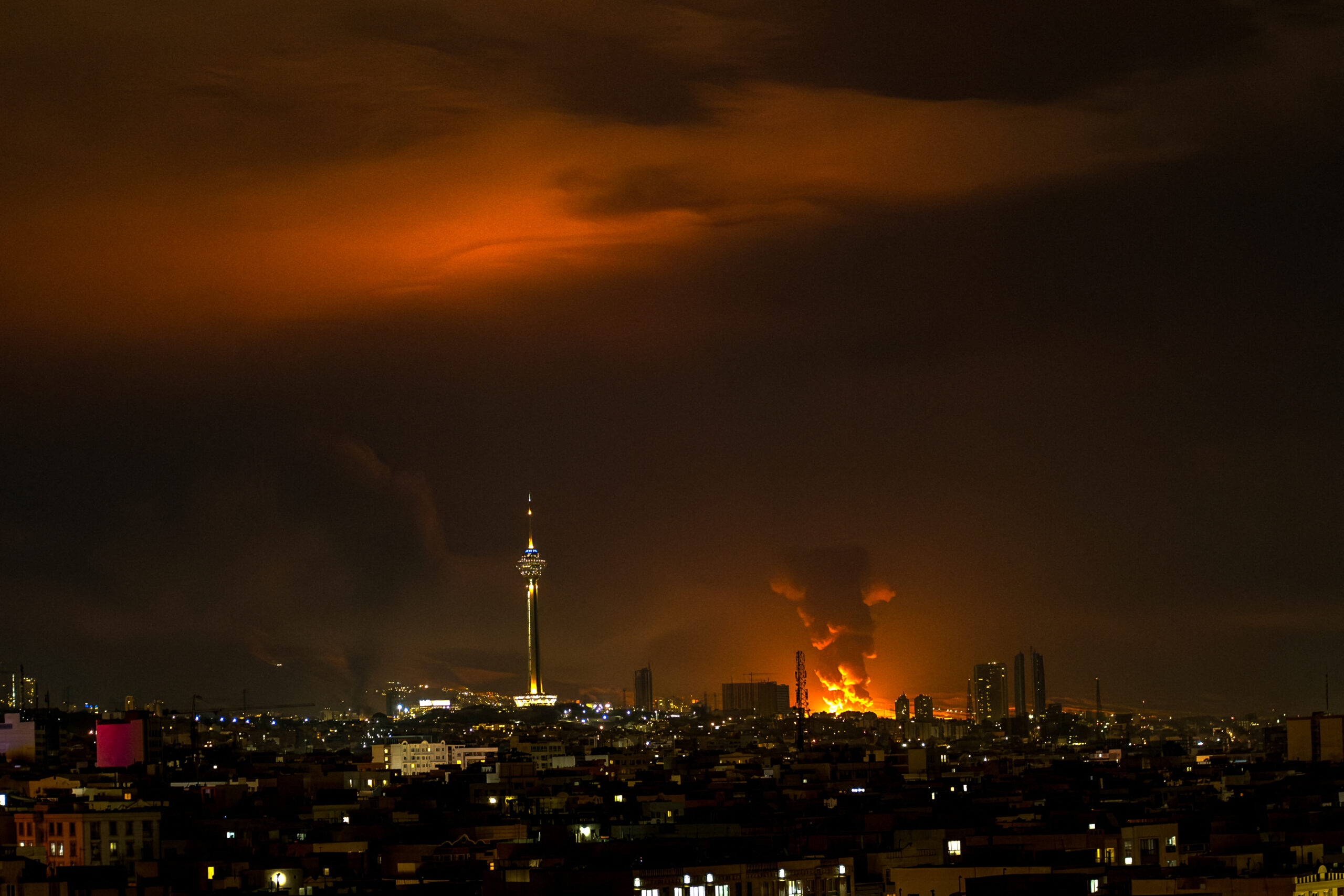 Război în Orientul Mijlociu, ziua 20. Emiratele Arabe Unite califică atacurile asupra instalației de gaze drept „o escaladare periculoasă”/Explozii în centrul Israelului