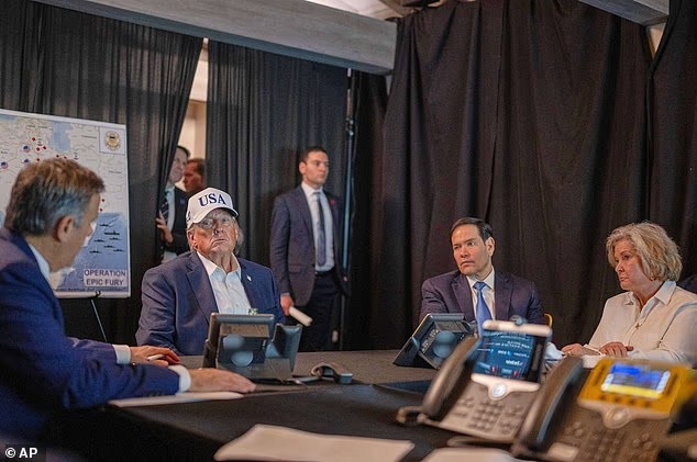 Războiul cu Iranul ar putea dura patru săptămâni. „Merge conform planului”, spune Trump