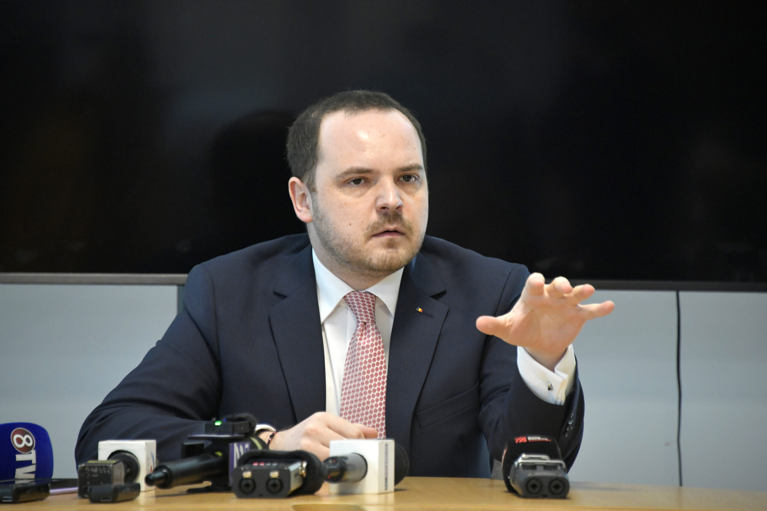 Rogobete spune că vaccinarea anti-HPV crește, dar România rămâne sub media UE