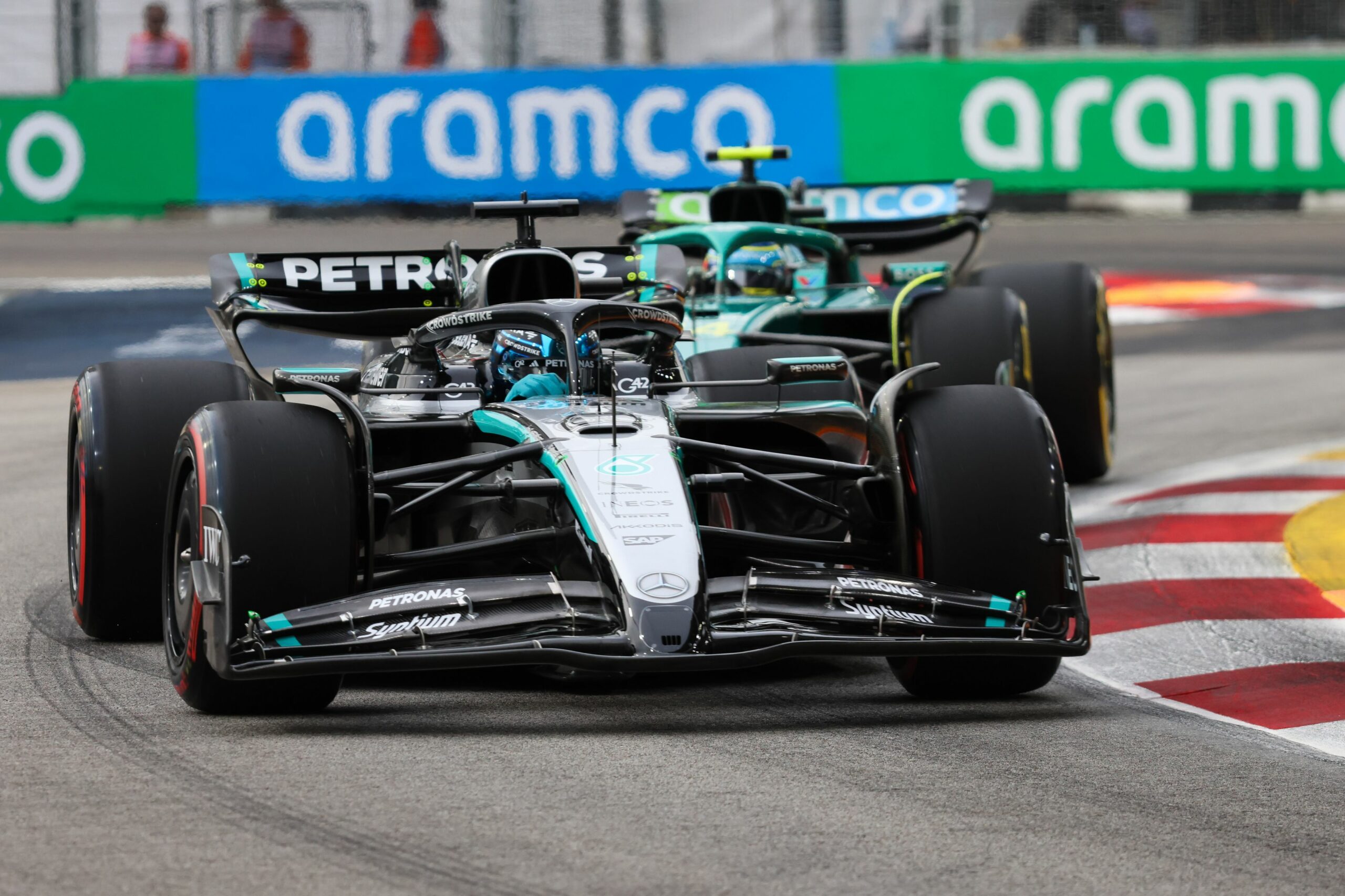 Russell și Antonelli conduc Mercedes în calificările pentru Marele Premiu al Australiei de Formula 1