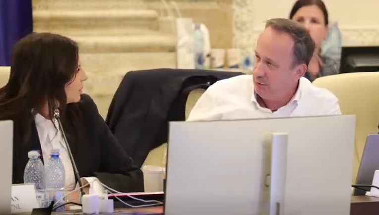 Scandal în Parlament. Adrian Câciu, acuzat de comportament agresiv. PNL: Recidivează în atitudinea misogină