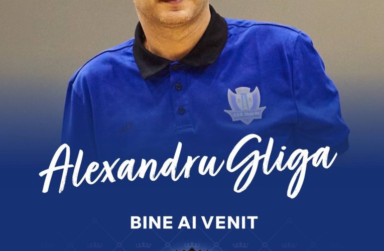 Schimbare pe banca tehnică a medaliatei cu bronz din campionatul masculin de baschet, CS Vâlcea 1924