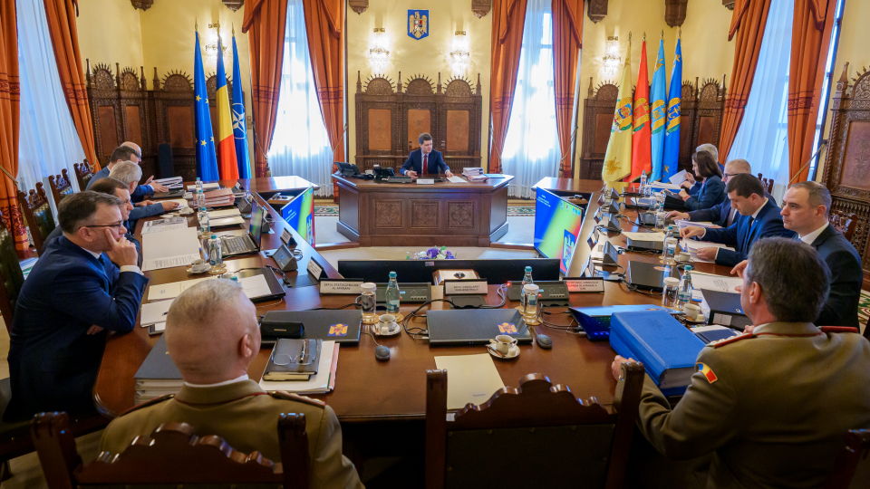 Ședința CSAT s-a terminat după aproape 3 ore / CSAT analizează dislocarea temporară în România a unor capabilități militare / SUA vor să trimită trupe și avioane