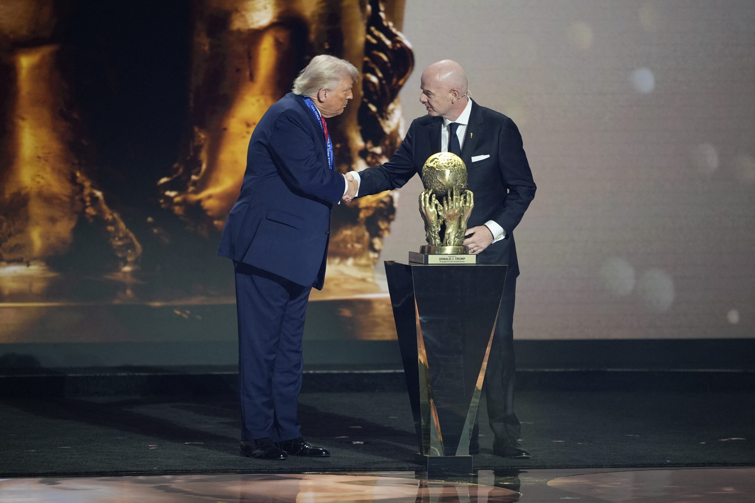 Șeful FIFA, Infantino, spune că a primit asigurări de la Trump că Iranul poate veni în SUA pentru Cupa Mondială