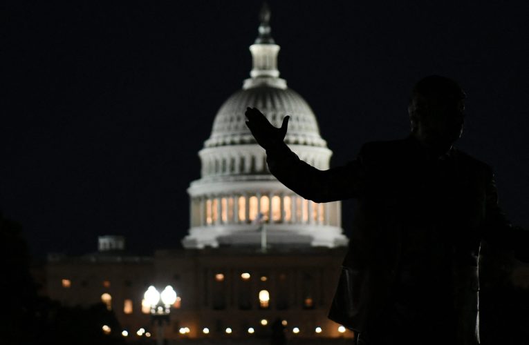 Senatorii democrați amenință cu blocaje și noi voturi privind puterile de război dacă oficialii administrației refuză să participe la audieri publice