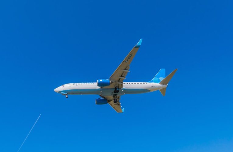 Sfatul neașteptat al unui experte în călătorii privitor la ora când pot fi cumpărate cele mai ieftine bilete de avion