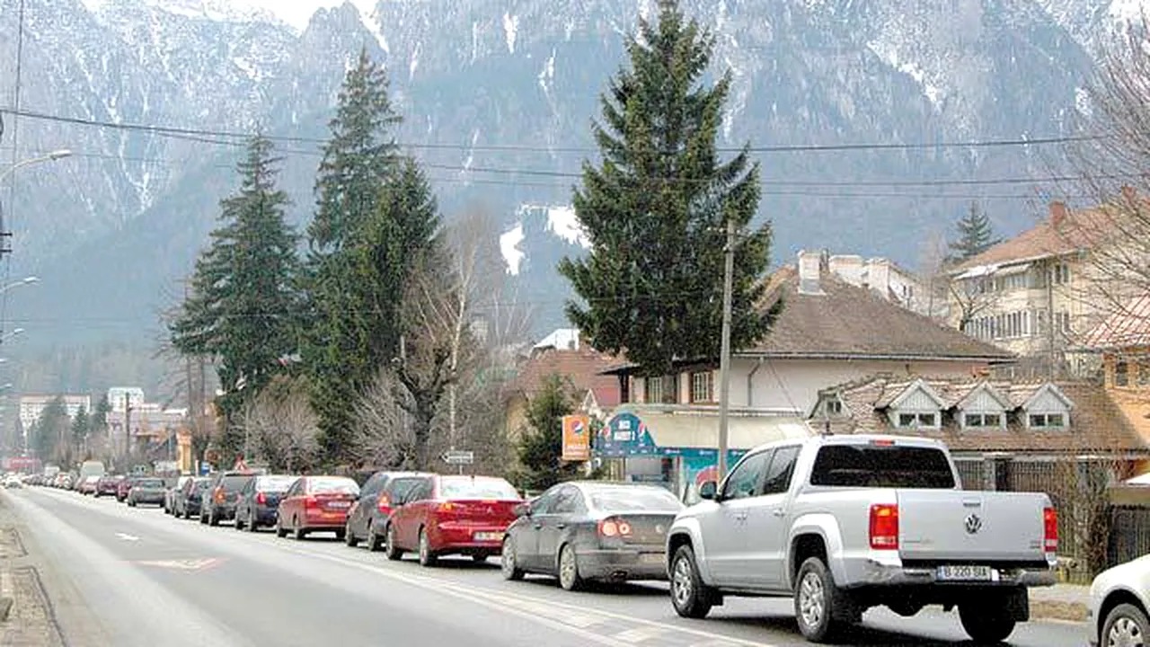 Trafic duminică seara: Coloană pe DN1 între Sinaia și Comarnic
