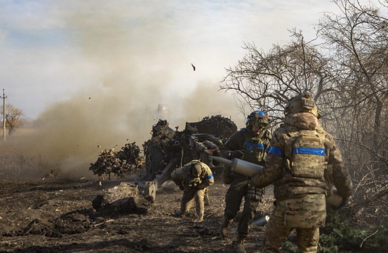 Ucraina adoptă o lege pentru reformarea învățământului militar, în timp ce Kievul se pregătește pentru un război de lungă durată