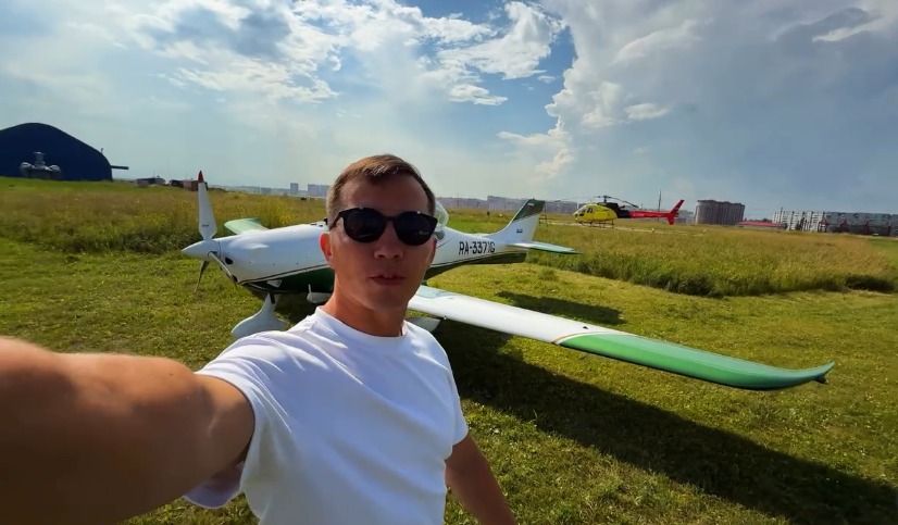 Un influencer rus a murit după ce avionul său a fost doborât, confundat cu o dronă ucraineană