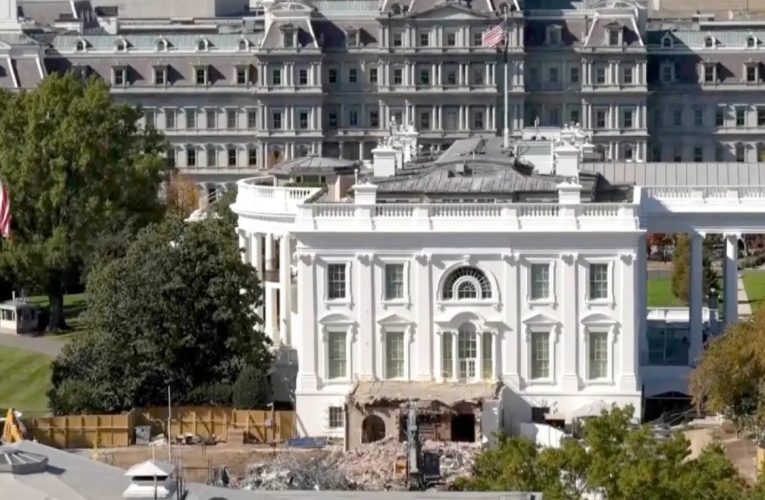 Un judecător a oprit renovarea sălii de bal a Casei Albe a lui Trump