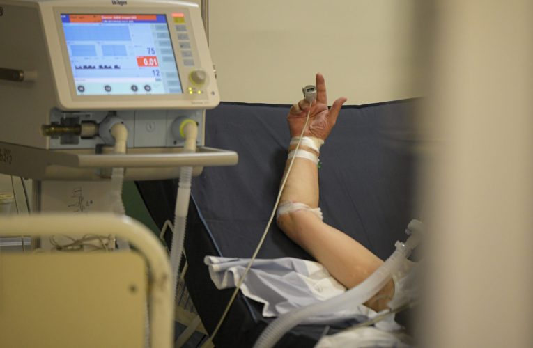 Un spital dă în judecată o pacientă care nu a vrut să părăsească salon la 5 luni după externare