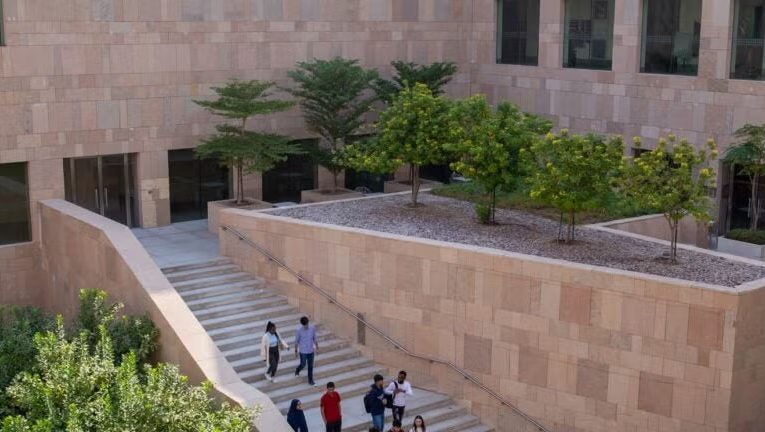 Universitățile americane din Orientul Mijlociu își mută cursurile online după amenințările Iranului