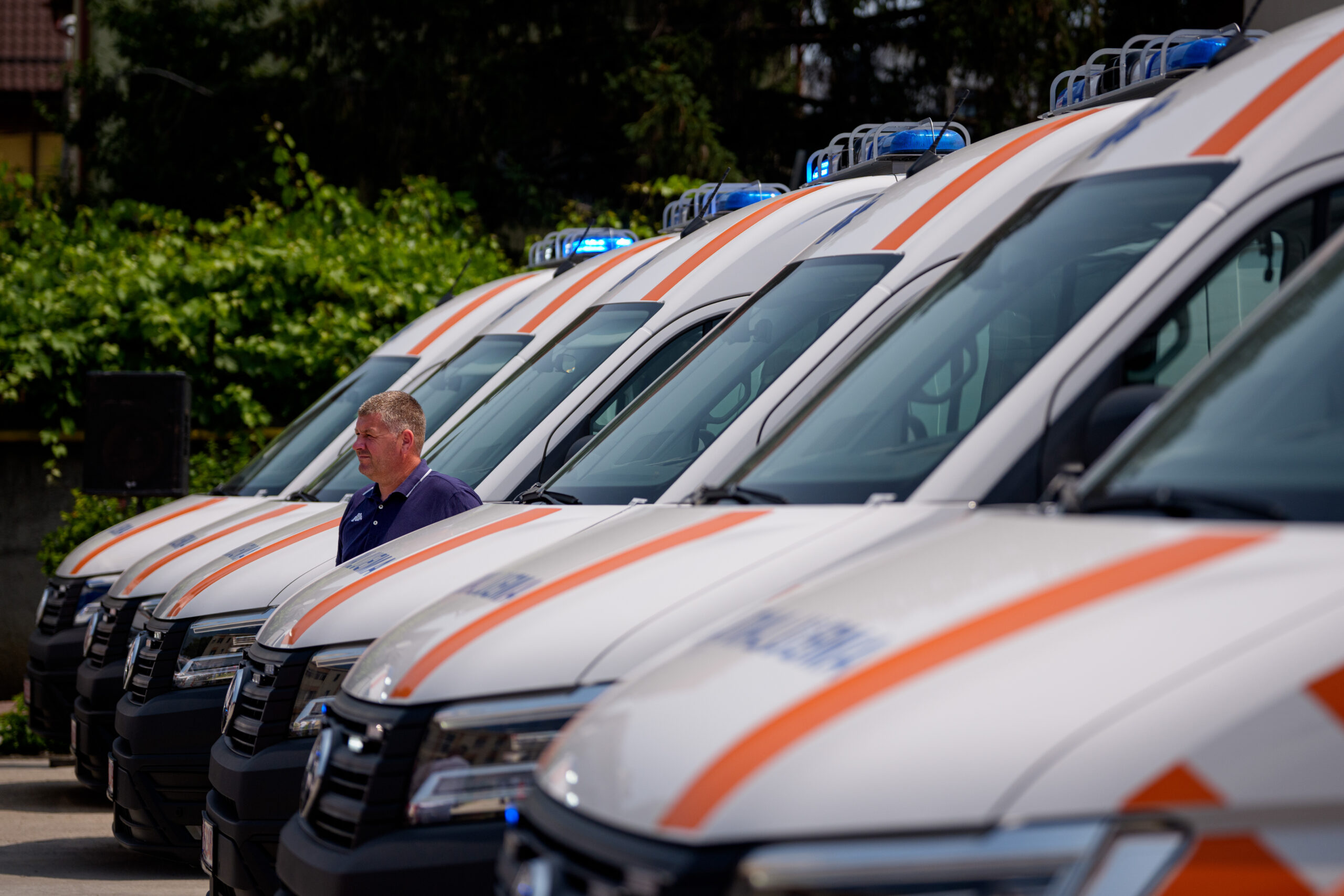 UPDATE 2: Adolescentă în stare critică după ce a căzut de la etajul 5, în Suceava