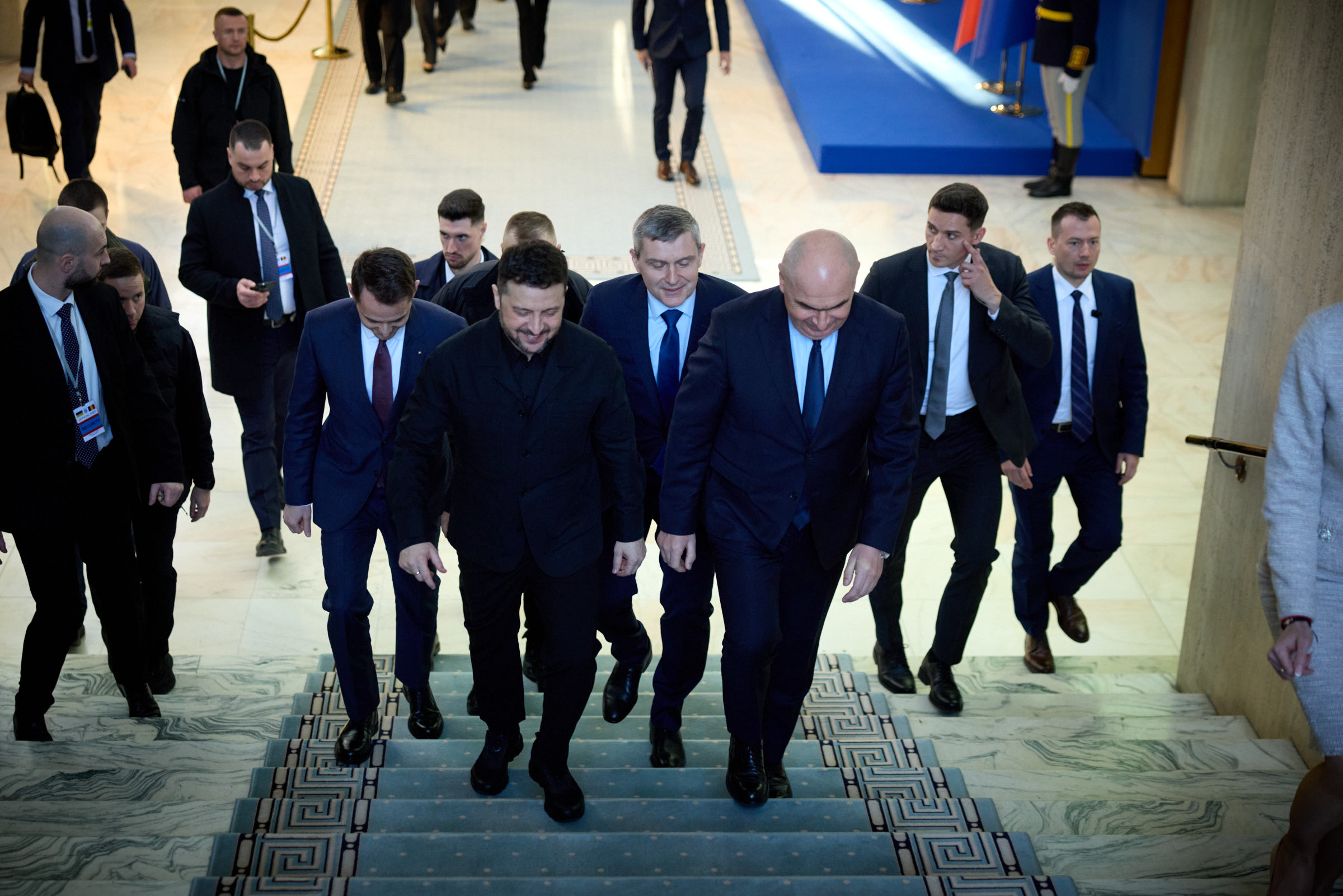 Volodimir Zelenski, după întâlnirea cu premierul Bolojan: Sprijin militar și cooperare energetică, pe agenda discuțiilor