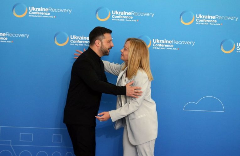 Volodimir Zelenski și Giorgia Meloni au discutat despre războiul din Iran și sprijinul financiar pentru Ucraina