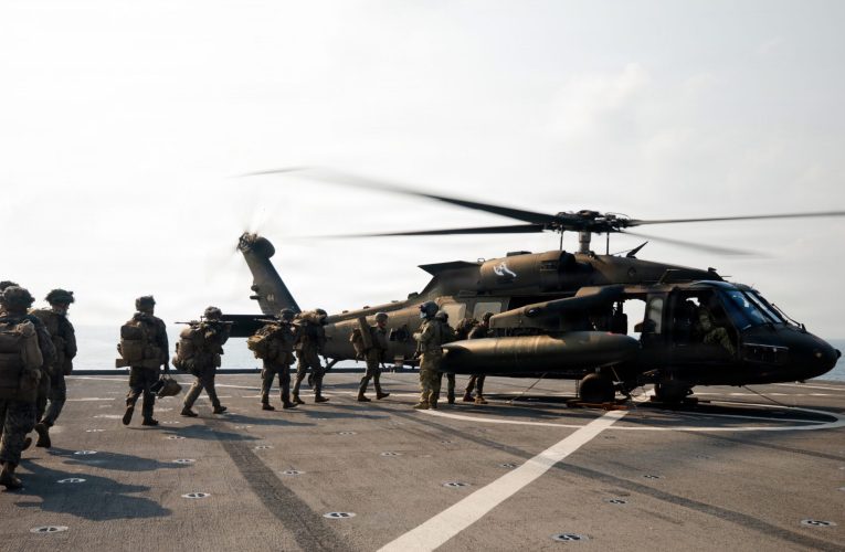 WSJ: SUA trimite încă 5.000 de pușcași marini în Orientul Mijlociu și mai multe nave de război